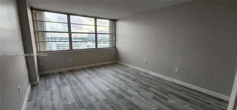 18021 Biscayne Boulevard Aventura FL 33160