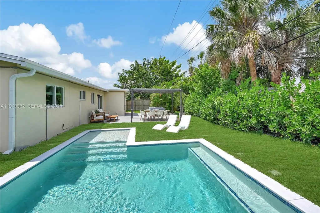 4851 NE 13th Avenue Fort Lauderdale FL 33334