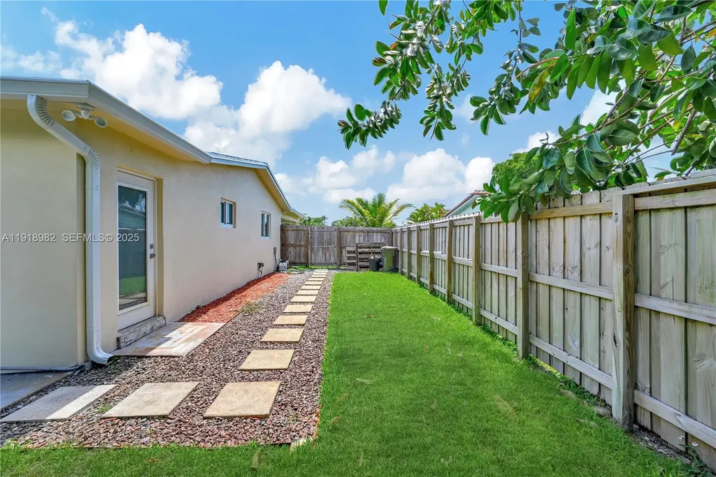 4851 NE 13th Avenue Fort Lauderdale FL 33334