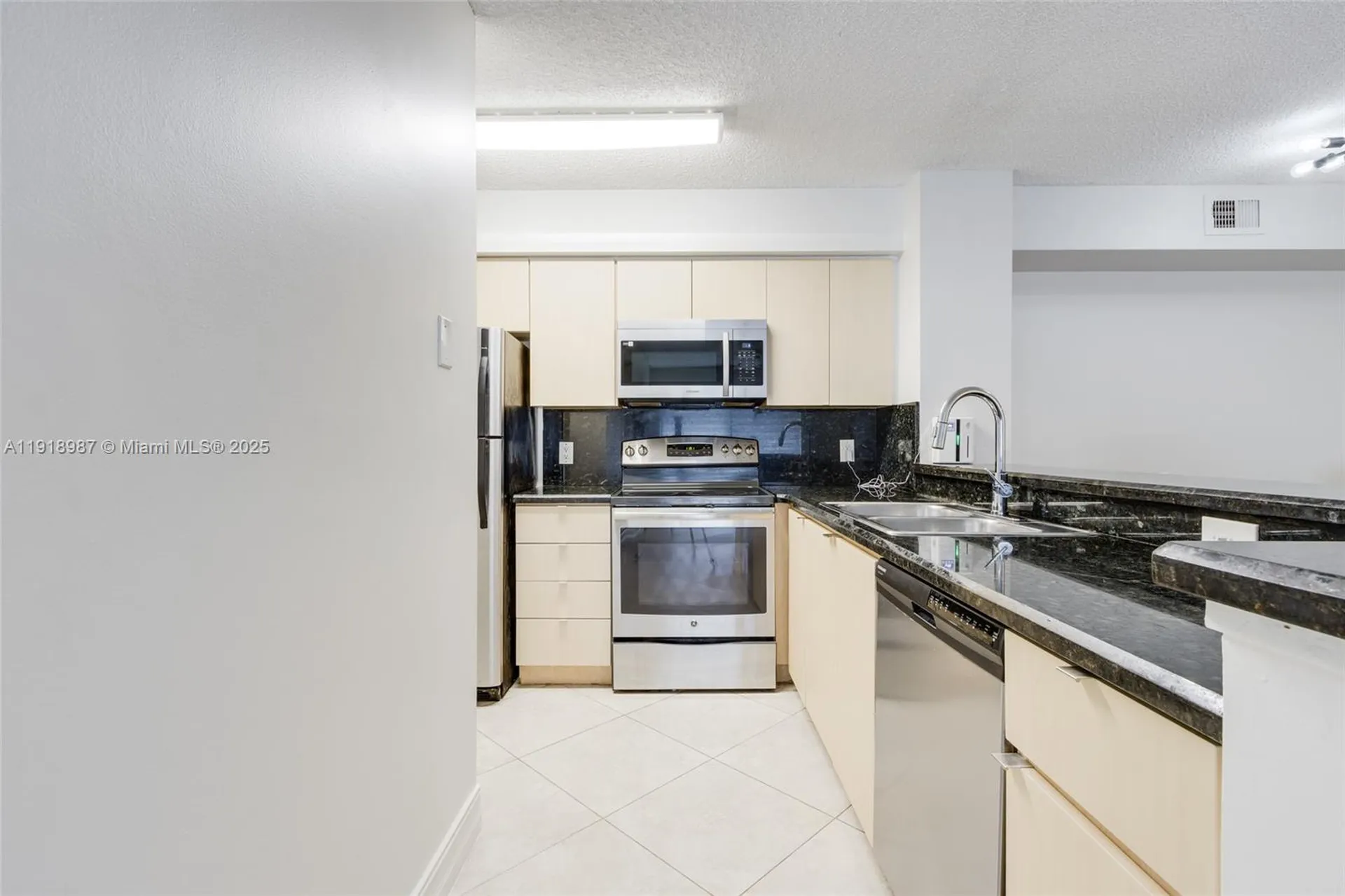 650 S Park Road Hollywood FL 33021