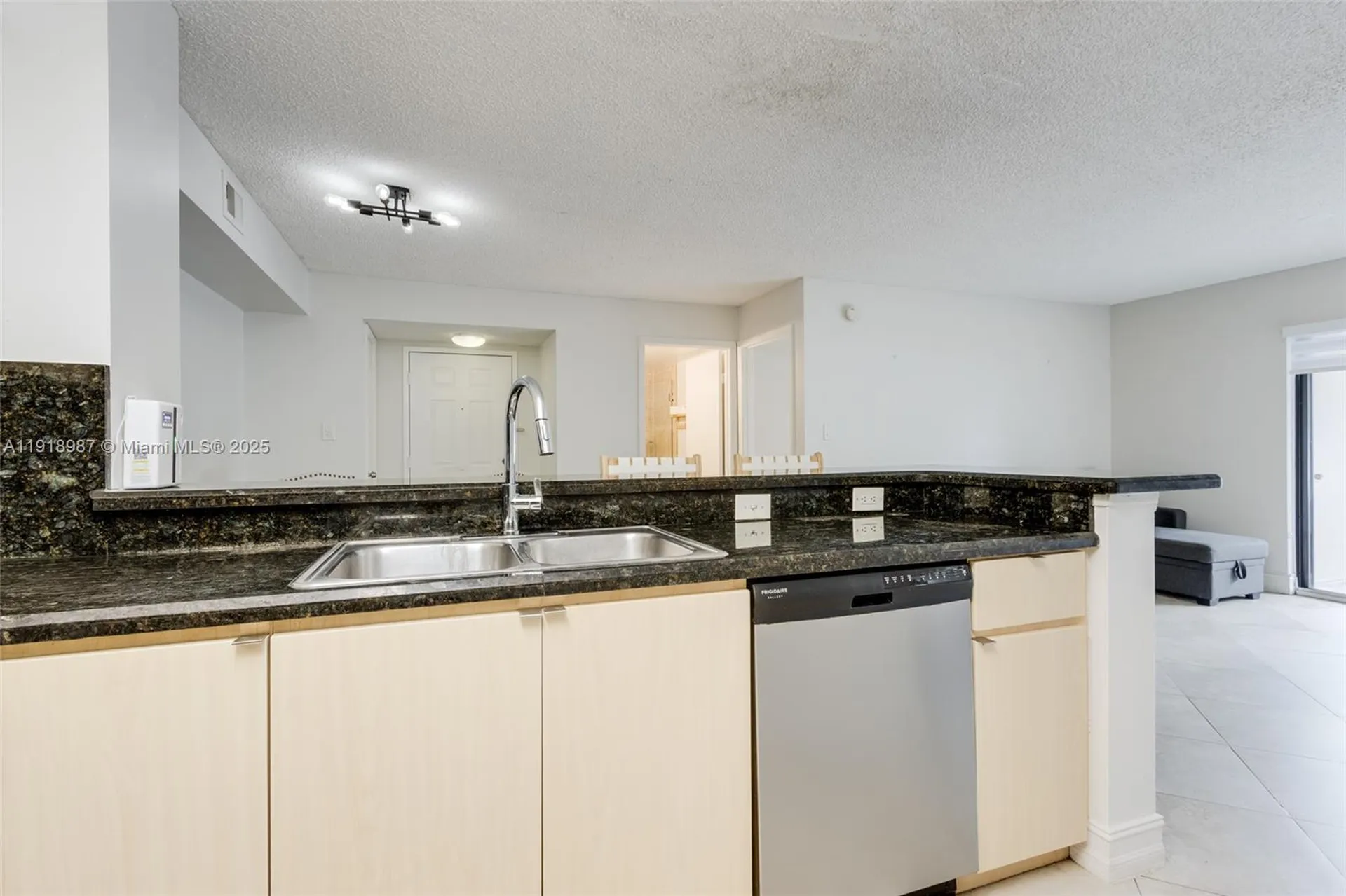 650 S Park Road Hollywood FL 33021