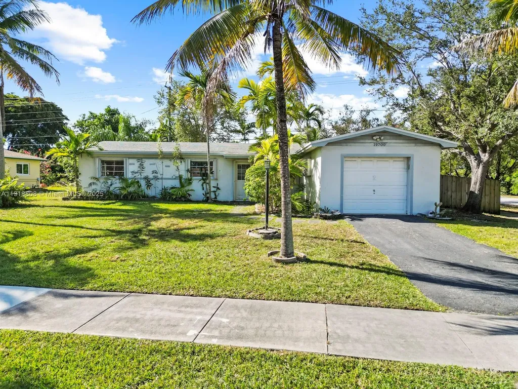 19700 Whispering Pines Road Cutler Bay FL 33157