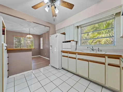 19700 Whispering Pines Road Cutler Bay FL 33157
