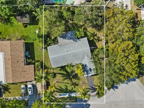19700 Whispering Pines Road Cutler Bay FL 33157