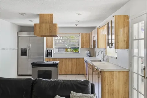 272 191st Terrace Sunny Isles Beach FL 33160