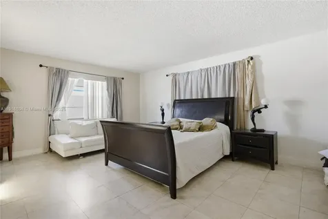272 191st Terrace Sunny Isles Beach FL 33160