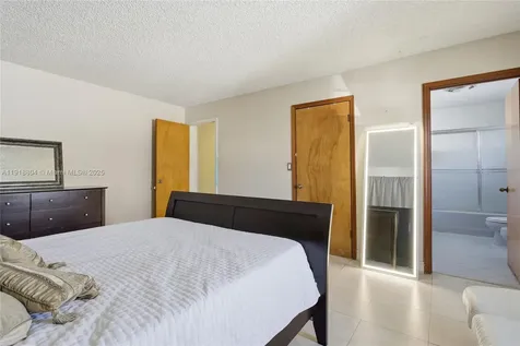 272 191st Terrace Sunny Isles Beach FL 33160