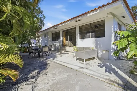 272 191st Terrace Sunny Isles Beach FL 33160