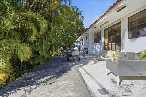 272 191st Terrace Sunny Isles Beach FL 33160