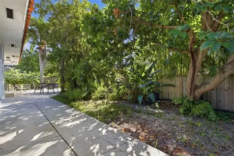 272 191st Terrace Sunny Isles Beach FL 33160