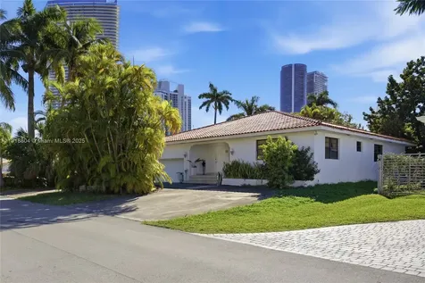 272 191st Terrace Sunny Isles Beach FL 33160