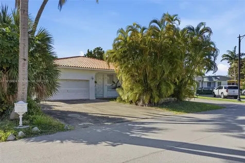 272 191st Terrace Sunny Isles Beach FL 33160
