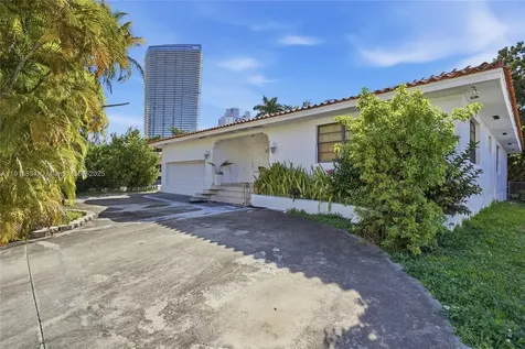 272 191st Terrace Sunny Isles Beach FL 33160