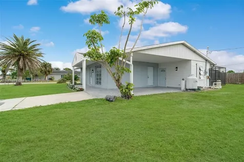 957 Great Falls Terrace NW Port Charlotte FL 33948