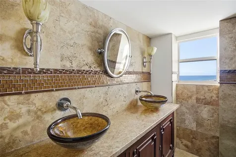 5555 Collins Avenue Miami Beach FL 33140