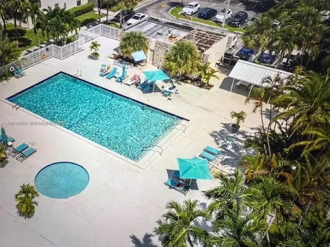 20200 W Country Club Drive Aventura FL 33180