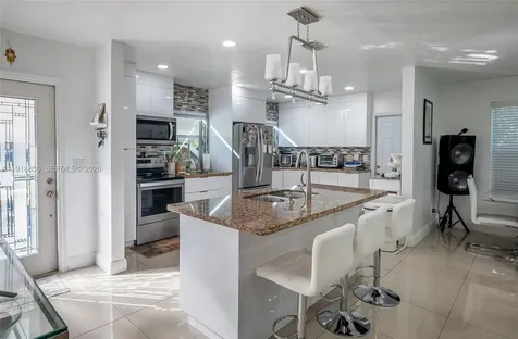 1531 NW 182nd Street Miami Gardens FL 33169