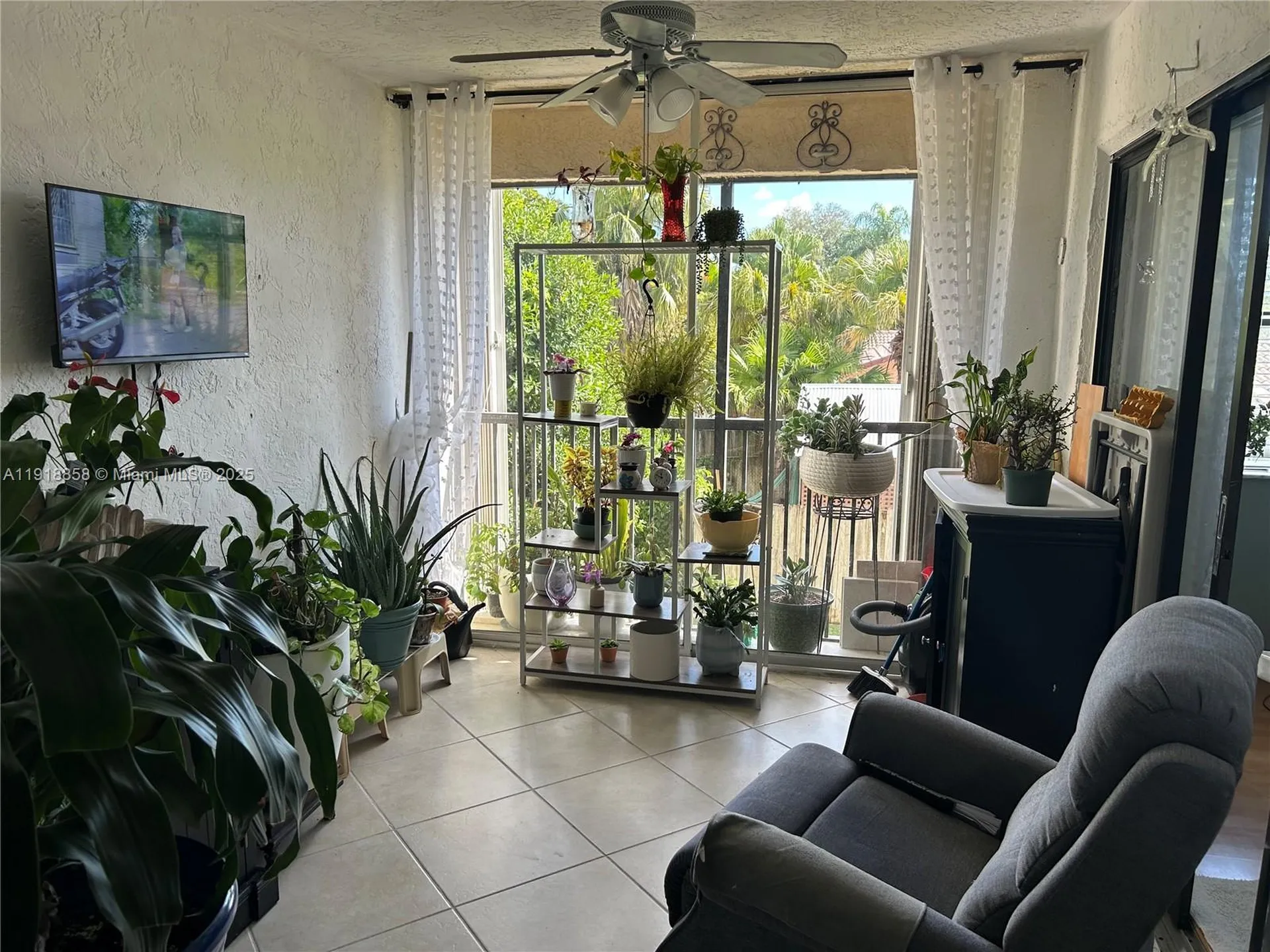 8715 Shadow Wood Boulevard Coral Springs FL 33071
