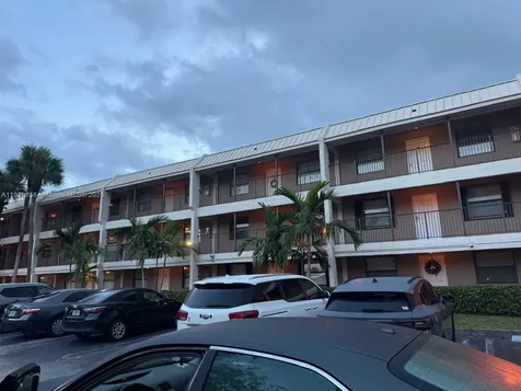 8715 Shadow Wood Boulevard Coral Springs FL 33071