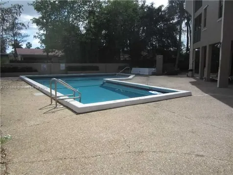8715 Shadow Wood Boulevard Coral Springs FL 33071