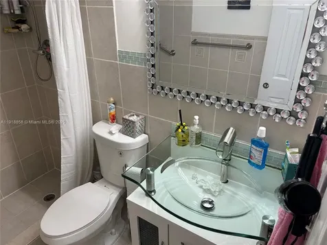 8715 Shadow Wood Boulevard Coral Springs FL 33071