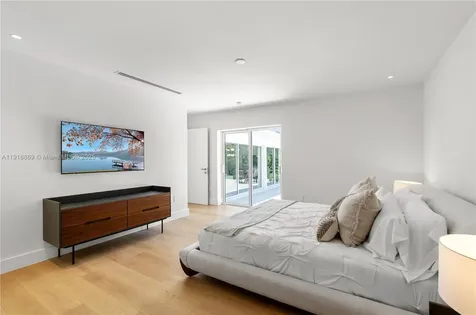 45 NE 104th Street Miami Shores FL 33138