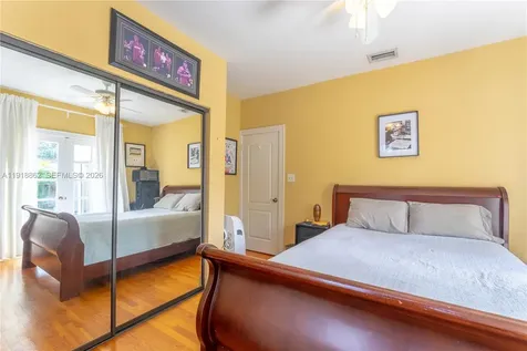 4250 SW 10th Street Miami FL 33134