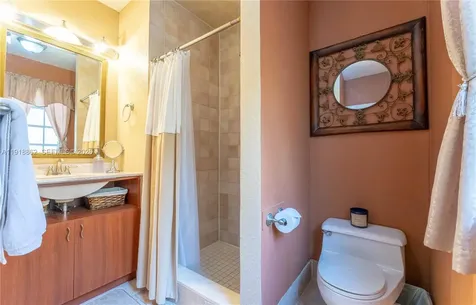 4250 SW 10th Street Miami FL 33134