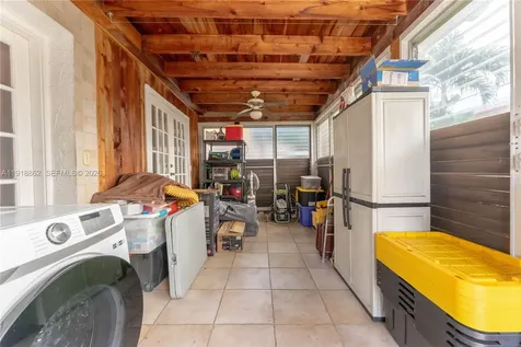 4250 SW 10th Street Miami FL 33134