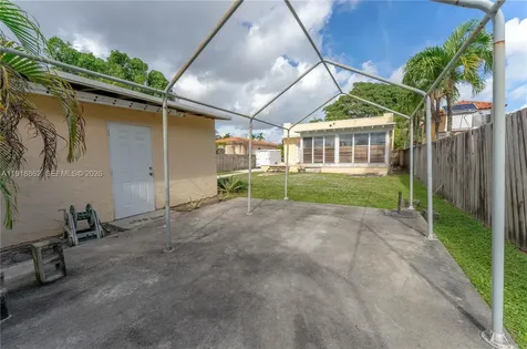 4250 SW 10th Street Miami FL 33134