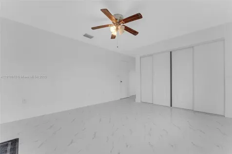 2401 SW 102nd Avenue Miami FL 33165