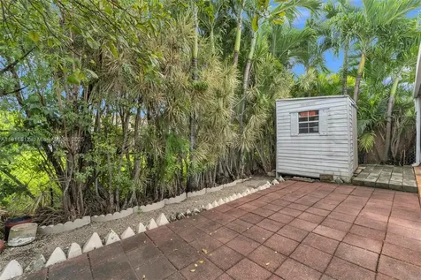 2401 SW 102nd Avenue Miami FL 33165