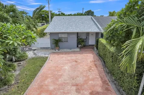 2401 SW 102nd Avenue Miami FL 33165