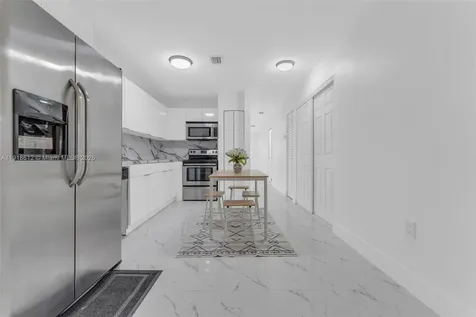 2401 SW 102nd Avenue Miami FL 33165