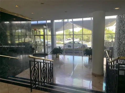 900 Bay Drive Miami Beach FL 33141