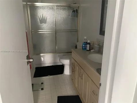 900 Bay Drive Miami Beach FL 33141