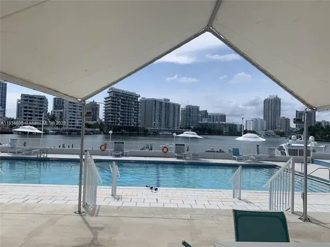 900 Bay Drive Miami Beach FL 33141