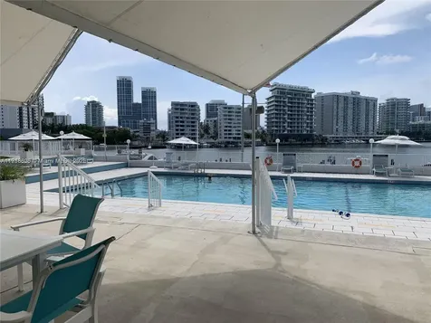 900 Bay Drive Miami Beach FL 33141