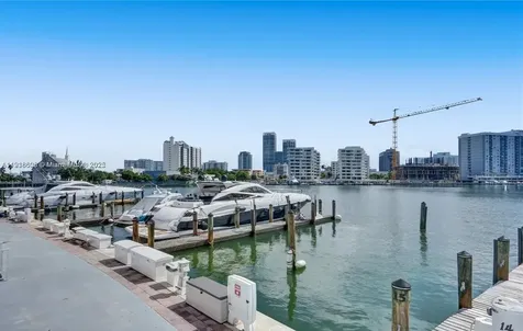 900 Bay Drive Miami Beach FL 33141