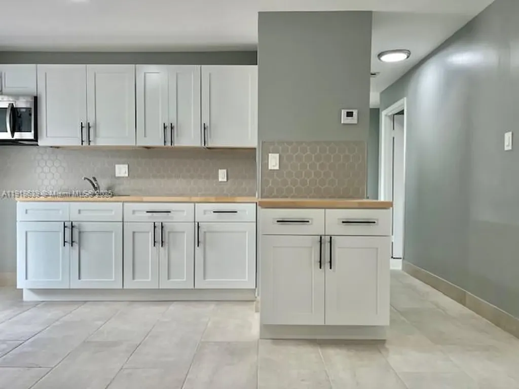 1436 NW 24th Terrace Fort Lauderdale FL 33311