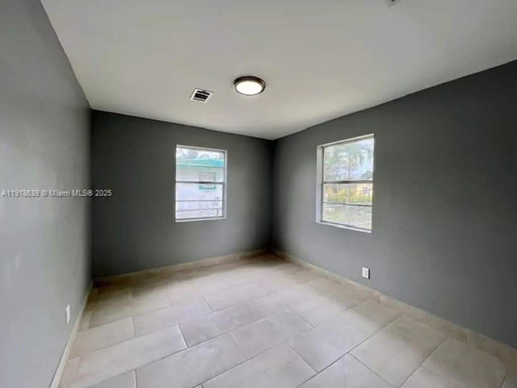 1436 NW 24th Terrace Fort Lauderdale FL 33311
