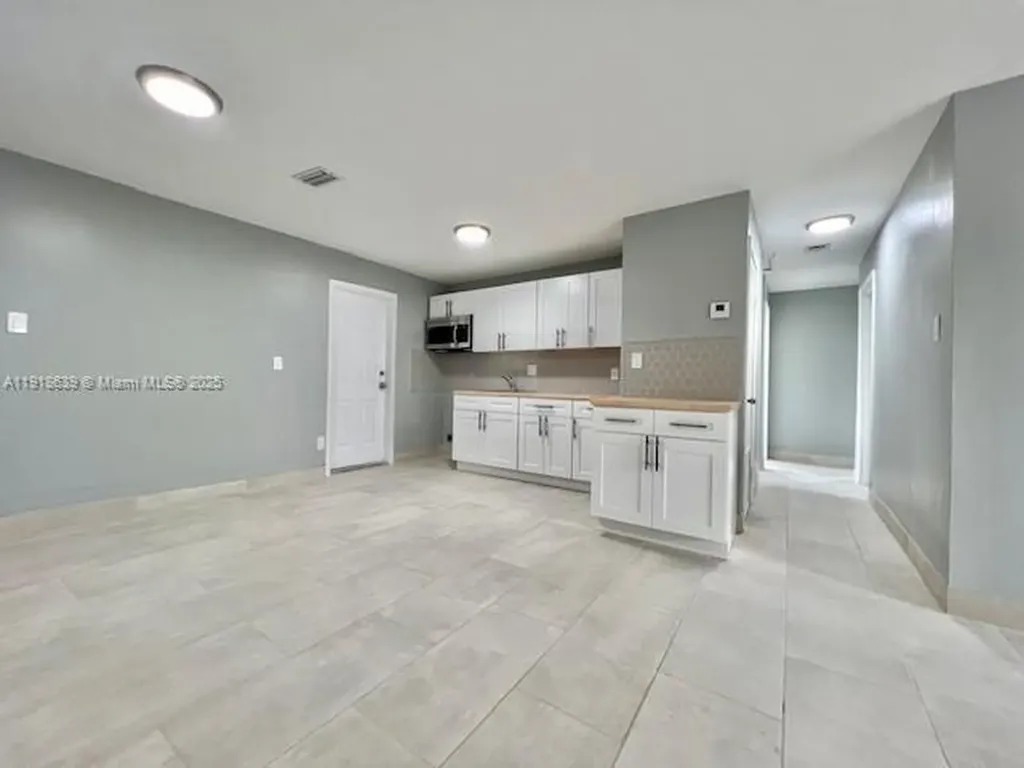 1436 NW 24th Terrace Fort Lauderdale FL 33311
