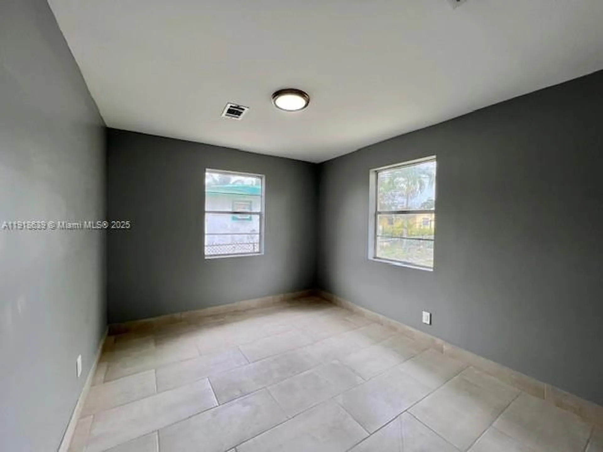 1436 NW 24th Terrace Fort Lauderdale FL 33311