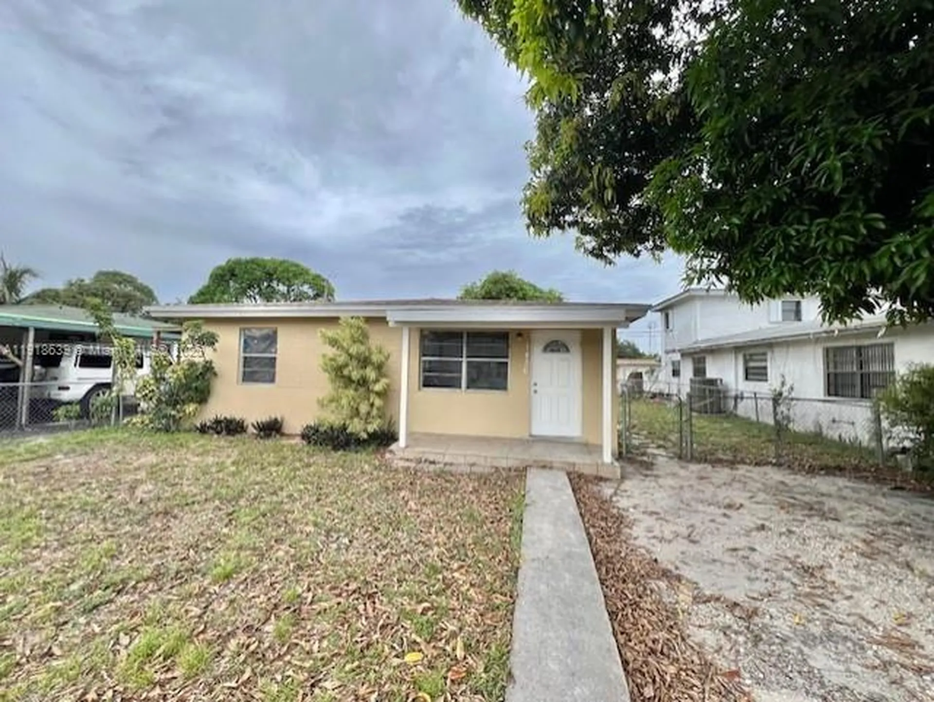1436 NW 24th Terrace Fort Lauderdale FL 33311