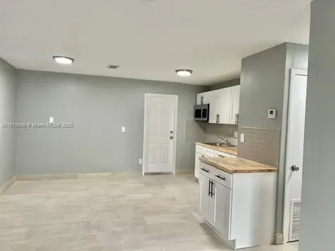 1436 NW 24th Terrace Fort Lauderdale FL 33311