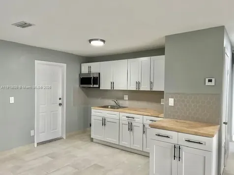 1436 NW 24th Terrace Fort Lauderdale FL 33311