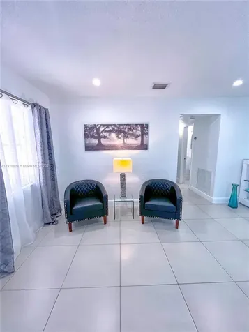 4420 NW 30th Court Lauderdale Lakes FL 33313