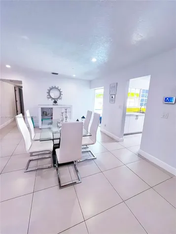 4420 NW 30th Court Lauderdale Lakes FL 33313