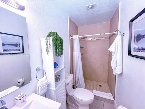 4420 NW 30th Court Lauderdale Lakes FL 33313