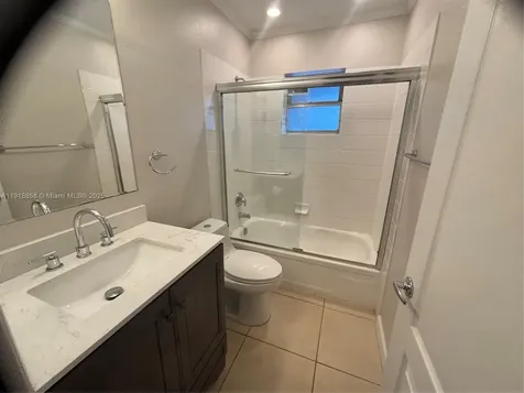4871 NW 9th Drive Plantation FL 33317